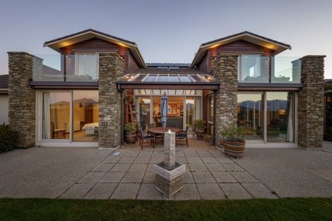 Photo of property in 86 Kings Drive, Wanaka, 9305