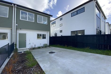 Photo of property in 35 Kaimai Avenue, Massey, Auckland, 0614