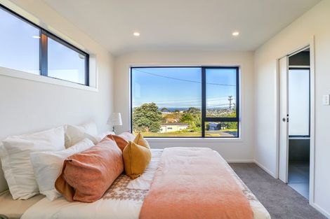 Photo of property in 858c East Coast Road, Northcross, Auckland, 0630
