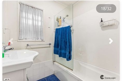Photo of property in 1/10 Bishop Street, Green Bay, Auckland, 0604