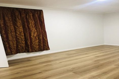 Photo of property in 71 Christmas Road, Manurewa, Auckland, 2102