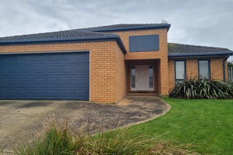 Photo of property in 59 Orlando Crescent, Waimairi Beach, Christchurch, 8083