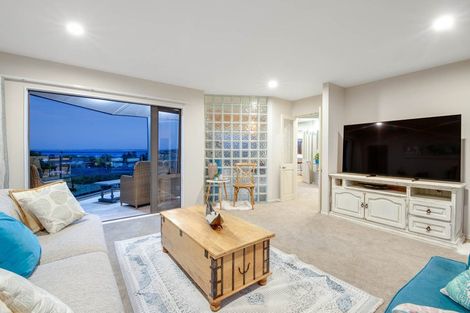 Photo of property in 1/35 Channel View Road, Campbells Bay, Auckland, 0630