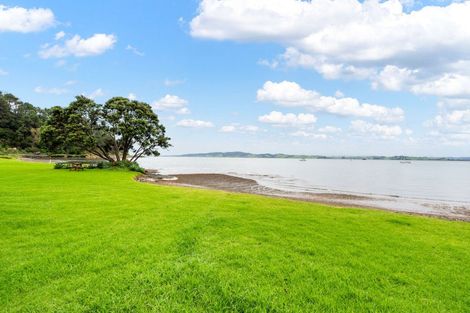 Photo of property in 6 Waikaraka Beach Road, Tamaterau, Whangarei, 0174