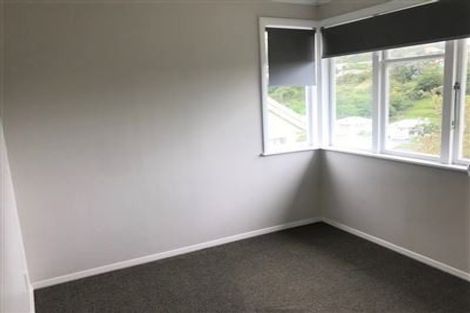Photo of property in 16 Durham Street, Cannons Creek, Porirua, 5024