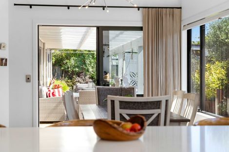 Photo of property in 4 Barbaras Way, Waikanae Beach, Waikanae, 5036