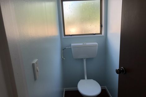 Photo of property in 30 Dorset Crescent, Hokowhitu, Palmerston North, 4410