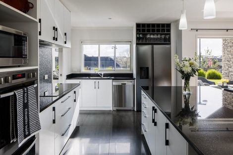 Photo of property in 17 Bentley Rise, Flagstaff, Hamilton, 3210