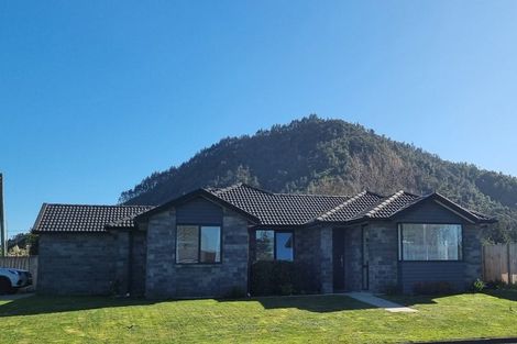 Photo of property in 49 Te Putu Street, Taupiri, 3721