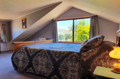 Photo of property in 4 Burnett Place, Lake Tekapo, 7999