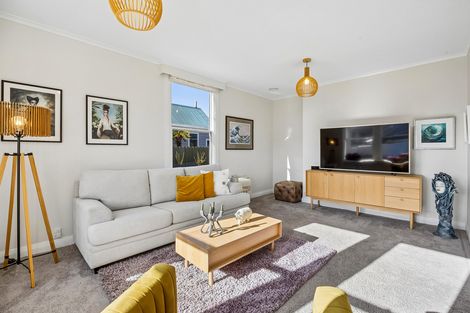 Photo of property in 17 Sandringham Street, Saint Clair, Dunedin, 9012