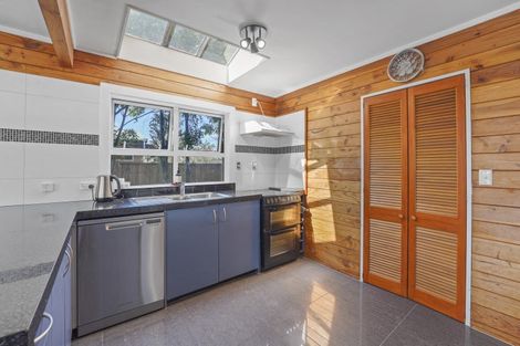 Photo of property in 73 Atkinson Avenue, Otaki Beach, Otaki, 5512