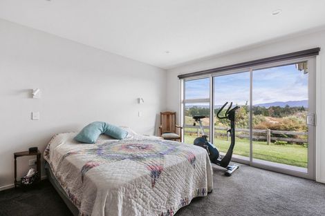 Photo of property in 14 Anglers Way, Omokoroa, 3114