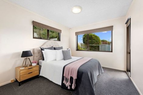 Photo of property in 136 Holborn Drive, Stokes Valley, Lower Hutt, 5019