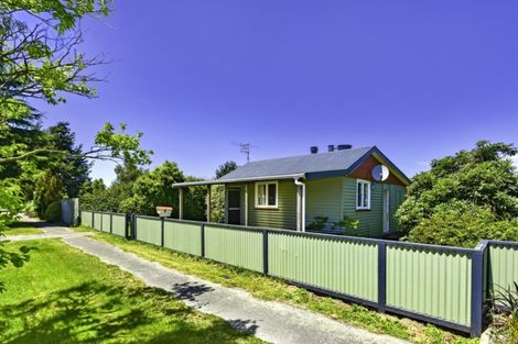 Photo of property in 5 North Terrace, Darfield, 7510