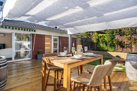 Photo of property in 1/9 Paruru Avenue, Northcote, Auckland, 0627