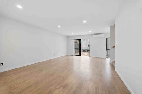 Photo of property in 26 Meritage Lane, Te Atatu South, Auckland, 0610