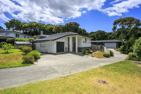Photo of property in 8 Rahotu Way, Bayview, Auckland, 0629