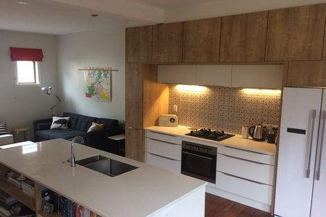 Photo of property in 3 Staunton Avenue, Mount Cook, Wellington, 6011