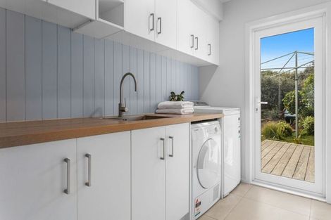 Photo of property in 9 Mason Place, Ohope, 3121