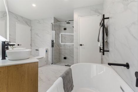 Photo of property in 44 Drumbuoy Drive, Flat Bush, Auckland, 2019