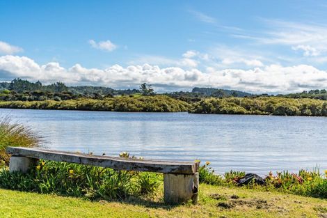 Photo of property in 32 Thelma Road, Mangawhai Heads, Mangawhai, 0505