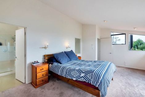 Photo of property in 34 Firth Road, Torbay, Auckland, 0630