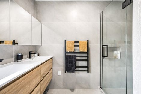 Photo of property in 6/199 Birdwood Road, Massey, Auckland, 0614