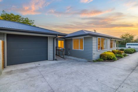 Photo of property in 12 Searells Road, Strowan, Christchurch, 8052