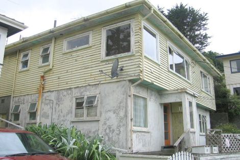 Photo of property in 9 Houghton Bay Road, Houghton Bay, Wellington, 6023