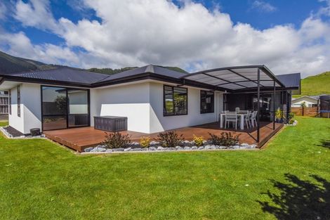 Photo of property in 70 Sanctuary Drive, Stoke, Nelson, 7011