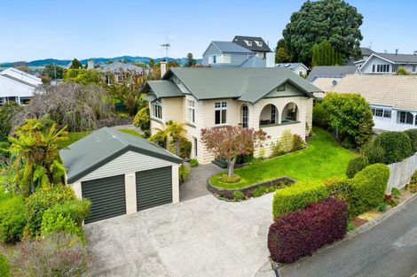 Photo of property in 384 Devonport Road, Tauranga South, Tauranga, 3112