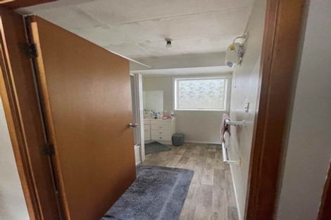 Photo of property in 17 Highland Park Drive, Highland Park, Auckland, 2010