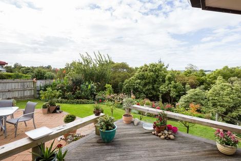 Photo of property in 143 Summerhill Drive, Fitzherbert, Palmerston North, 4410