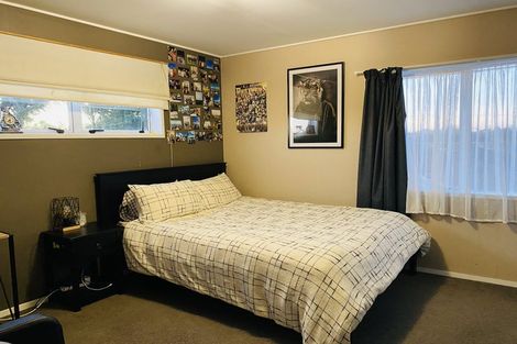 Photo of property in 22 Hedge Row, Sunnyhills, Auckland, 2010