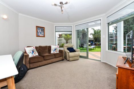 Photo of property in 37 Glen Lynne Avenue, Queenwood, Hamilton, 3210