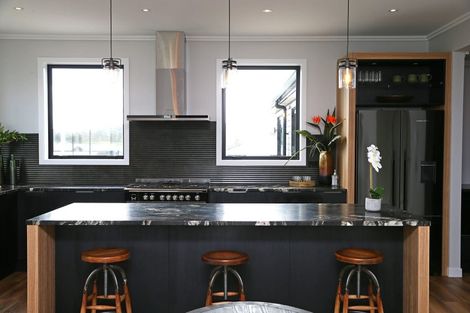 Photo of property in 158 Hellyer Road, Kaukapakapa, 0873