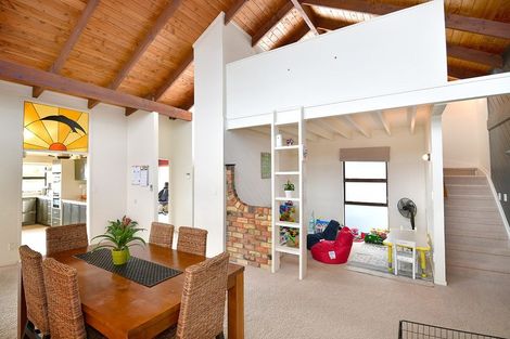 Photo of property in 159 Whangaparaoa Road, Red Beach, 0932