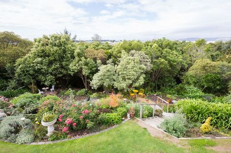 Photo of property in 143 Summerhill Drive, Fitzherbert, Palmerston North, 4410