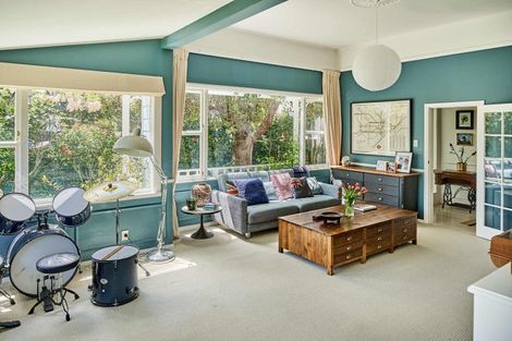 Photo of property in 15 Konini Street, Eastbourne, Lower Hutt, 5013