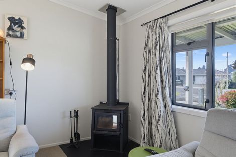 Photo of property in 18 Bell Street, Otane, 4202