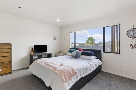 Photo of property in 3/102 Greenhithe Road, Greenhithe, Auckland, 0632