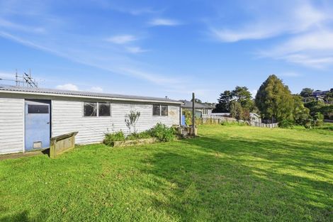 Photo of property in 71 Awaroa Road, Helensville, 0800