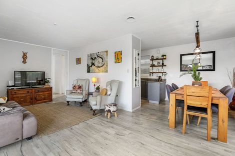 Photo of property in 10 Green Place, Richmond Heights, Taupo, 3330