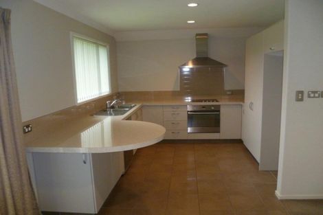 Photo of property in 112 Milton Terrace, Picton, 7220