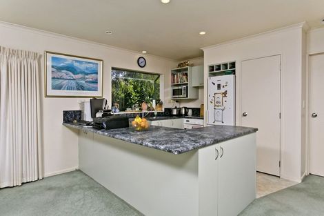 Photo of property in 1/65 Girrahween Drive, Totara Vale, Auckland, 0629