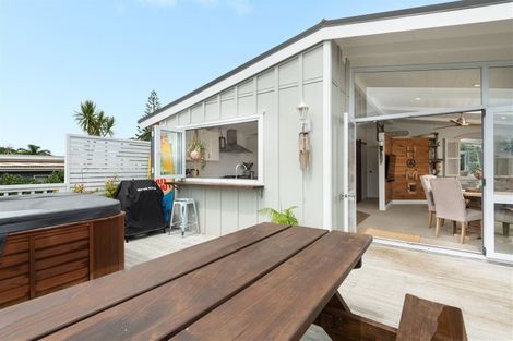 Photo of property in 41 Simpson Road, Papamoa Beach, Papamoa, 3118