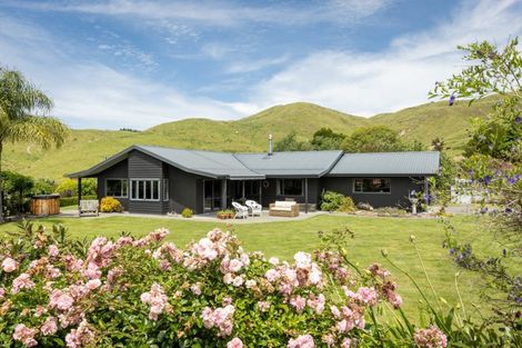 Photo of property in 813 Seafield Road, Puketapu, Napier, 4182