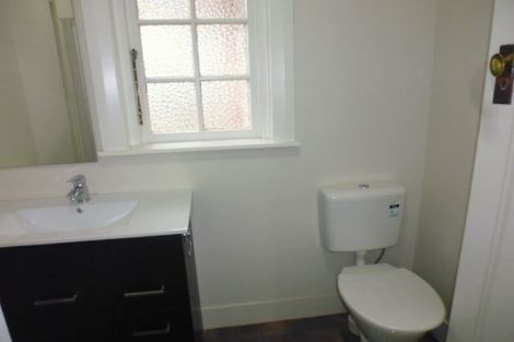 Photo of property in 83 Cambridge Terrace, Waterloo, Lower Hutt, 5011