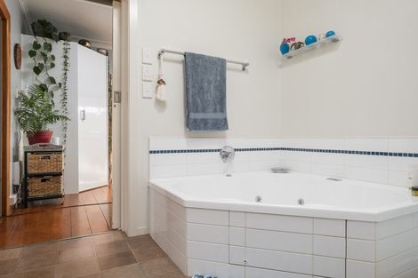 Photo of property in 18 Willow Street, Mangapapa, Gisborne, 4010